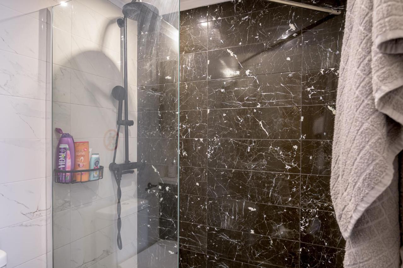 J&S Lux Central Suite 1 อเล็กซานโดรโพลิส ภายนอก รูปภาพ