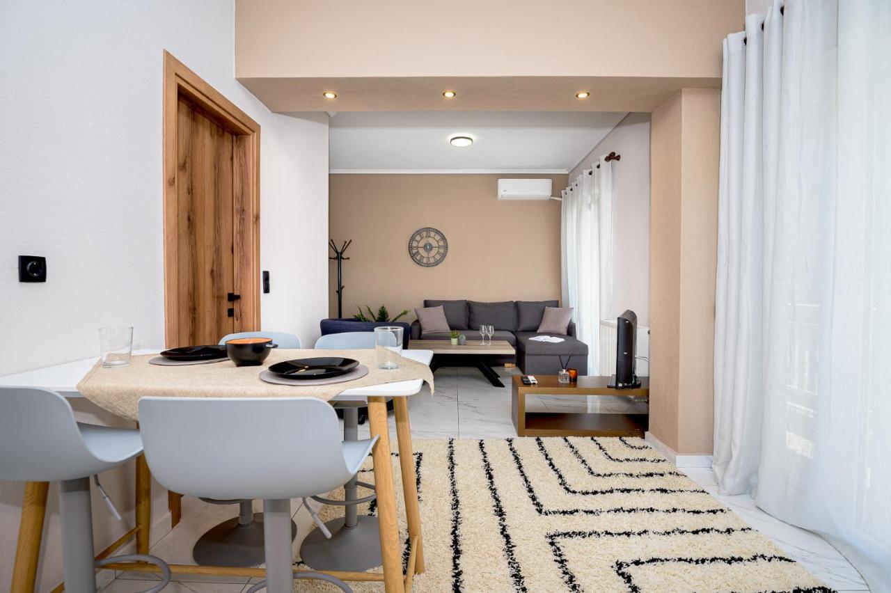 J&S Lux Central Suite 1 อเล็กซานโดรโพลิส ภายนอก รูปภาพ