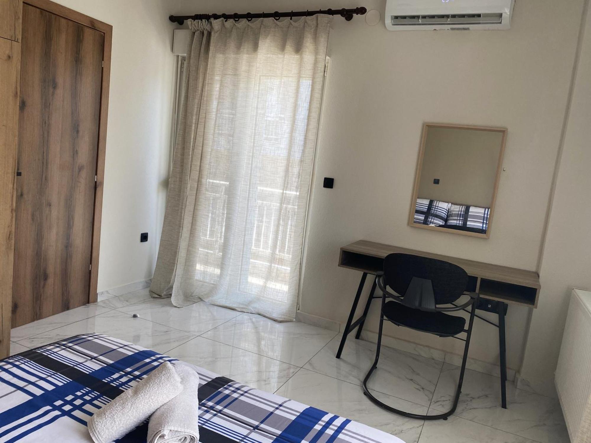 J&S Lux Central Suite 1 อเล็กซานโดรโพลิส ภายนอก รูปภาพ
